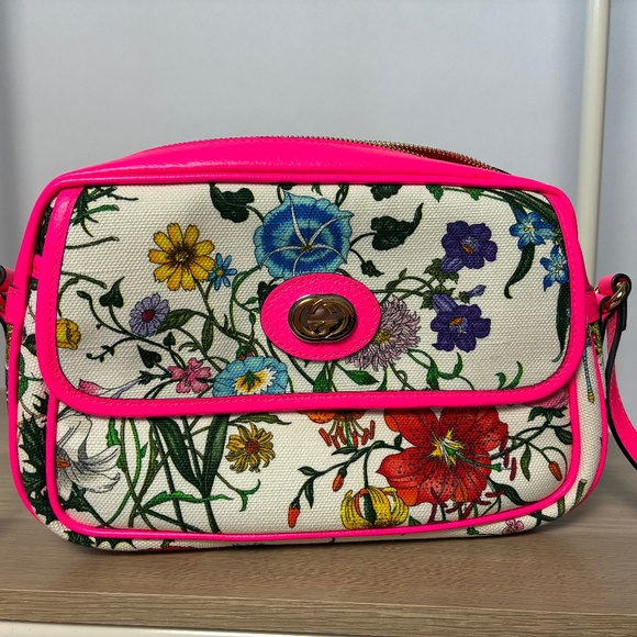 Gucci Flora Canvas Crossbody Bag with Neon Pink Trim - Picture 1 of 9